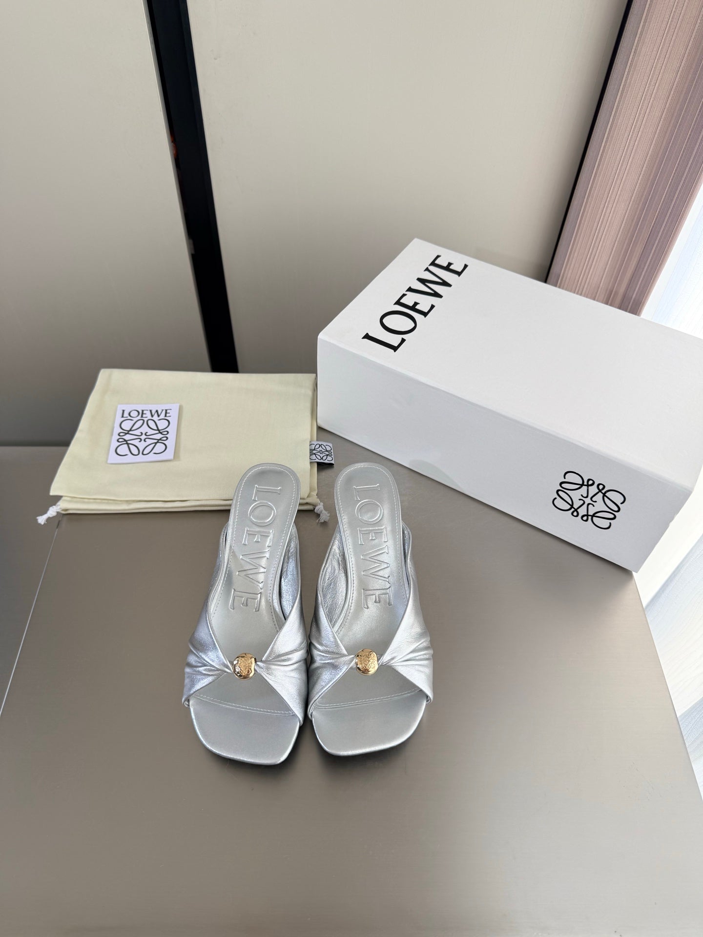 LOEWE 26S HEELED SANDALS 45MM IN SILVER CALFSKIN