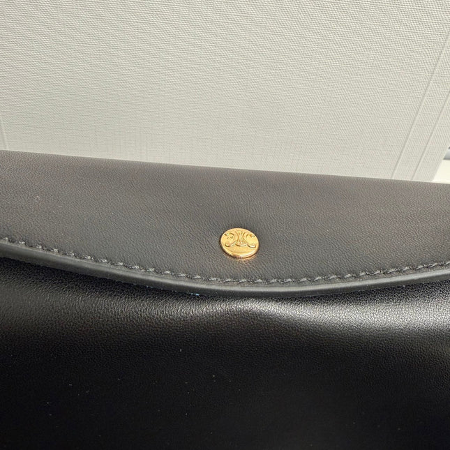 CELINE 25S TRIO FLAP 22MM IN BLACK SMOOTH LAMBSKIN GOLD HARDWARE