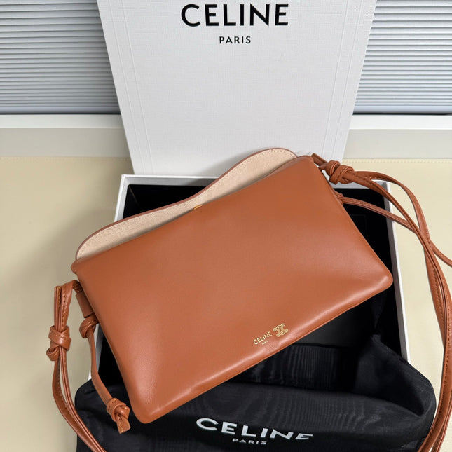 CELINE 25S TRIO FLAP 22MM IN BURNT ORANGE SMOOTH LAMBSKIN GOLD HARDWARE