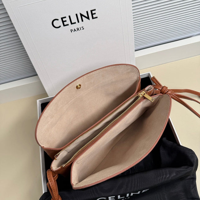 CELINE 25S TRIO FLAP 22MM IN BURNT ORANGE SMOOTH LAMBSKIN GOLD HARDWARE