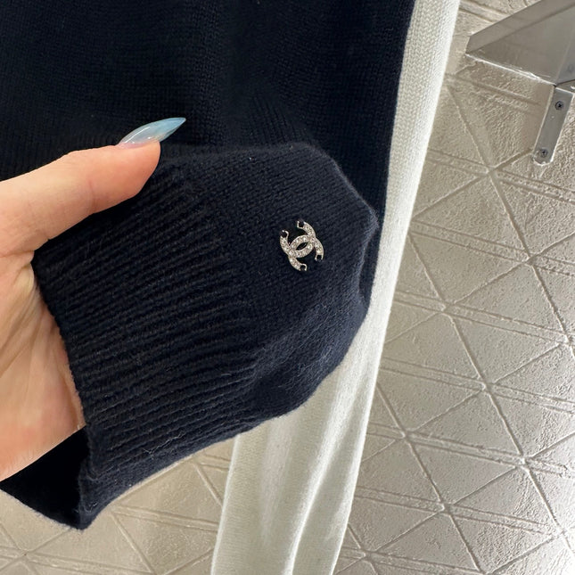 CHANEL 25S SWEATER 548