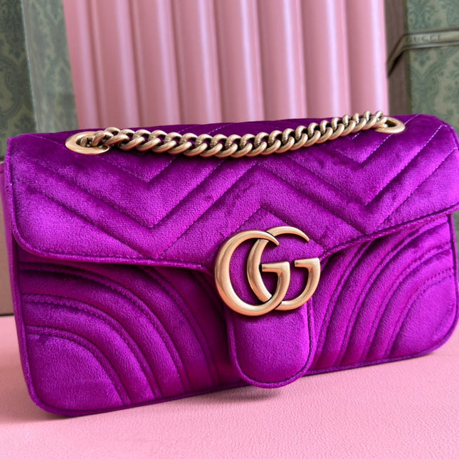 GUCCI 25S GG MARMONT 26 CM IN DEEP PINK PURPLE VELVET WITH GOLD HARDWARE