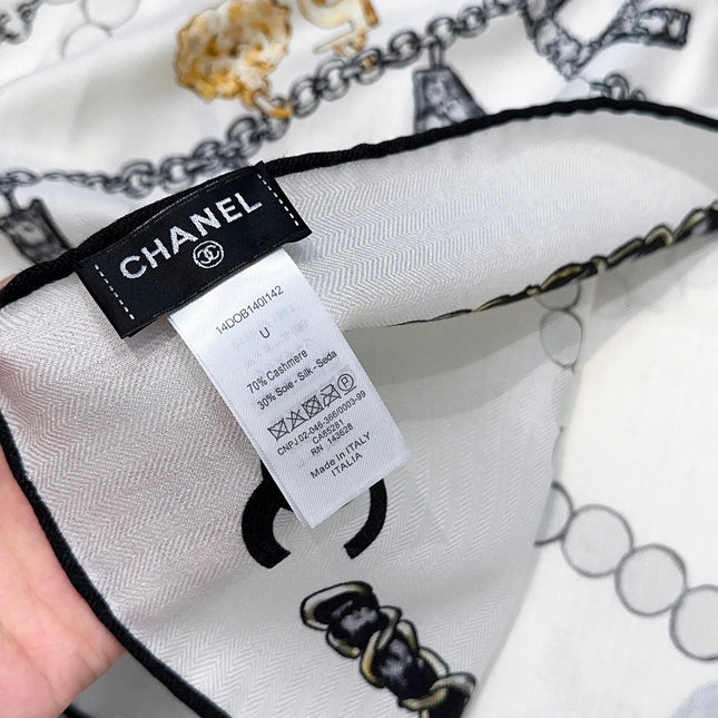 CHANEL 25S SCARF 140 CM IN CASHMERE SILK 943929