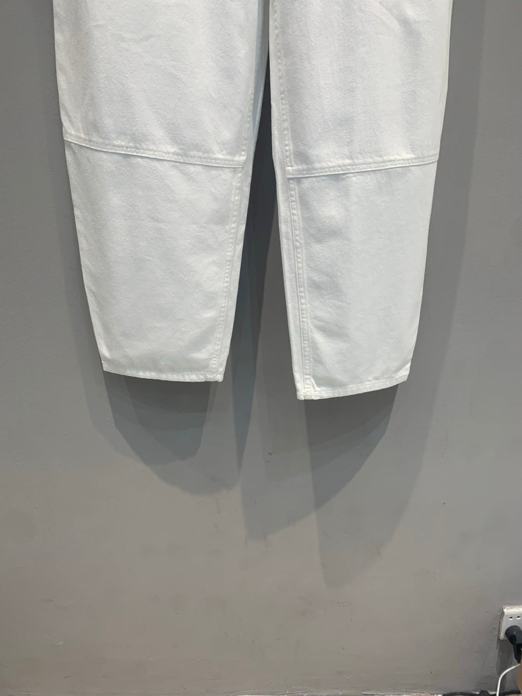 LOEWE 26S CURVED-LEG CARGO PANTS 549