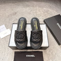 WEDGE HEELS IN BLACK CALFSKIN QUILTED