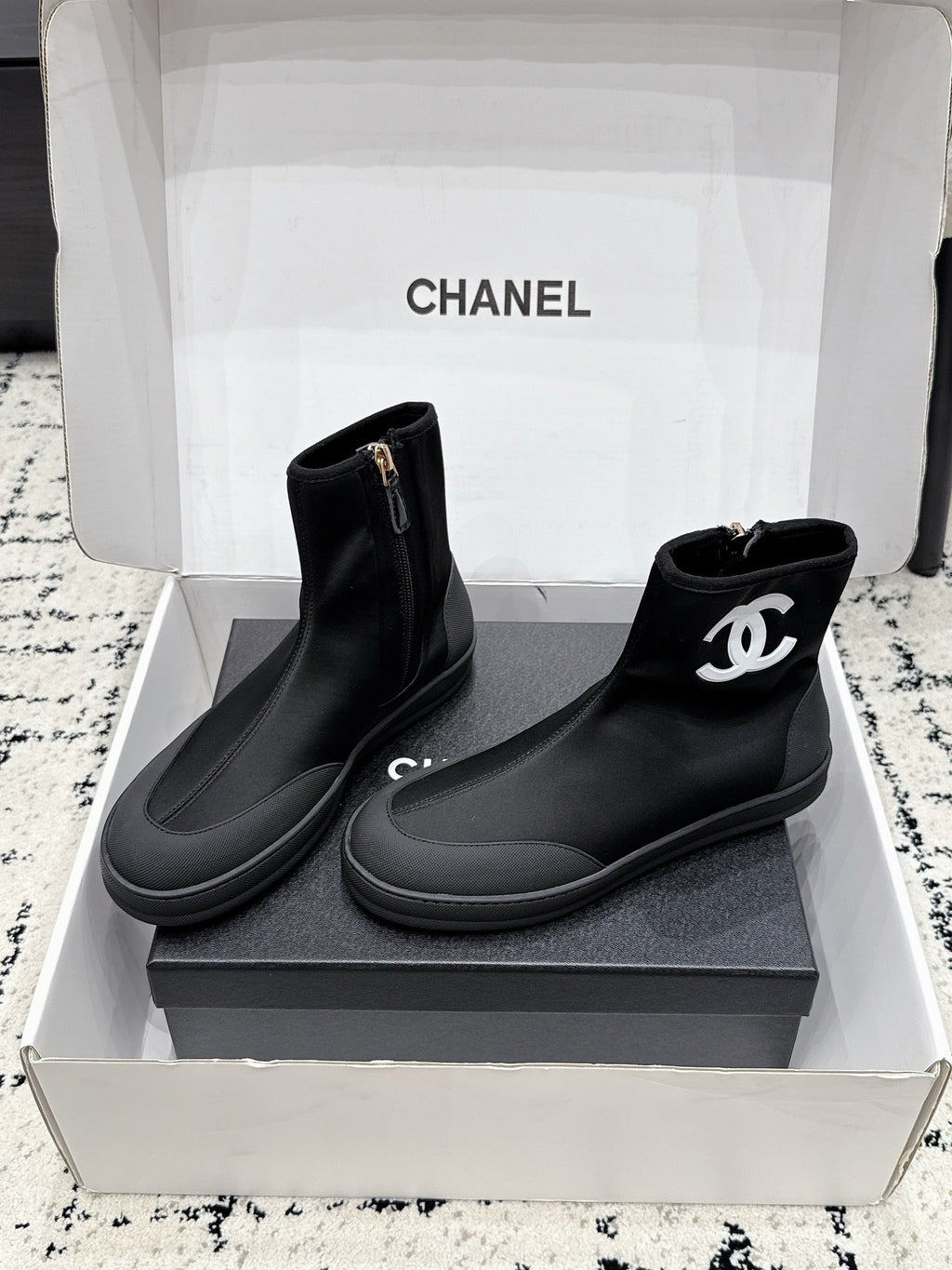 CHANEL 26S ZIPPER BOOTS IN BLACK FABRIC AND LAMBSKIN