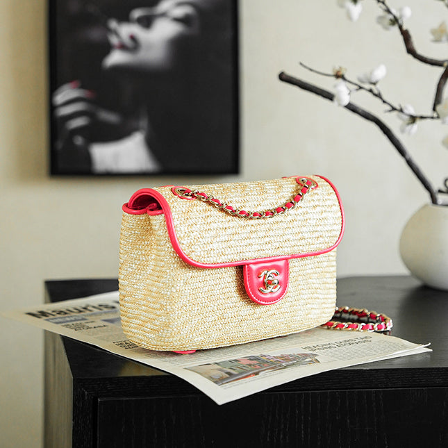 CHANEL 26S CLASSIC FLAP MEDIUM 23 IN NATURAL RAFFIA AND PINK CALFSKIN GOLD HARDWARE