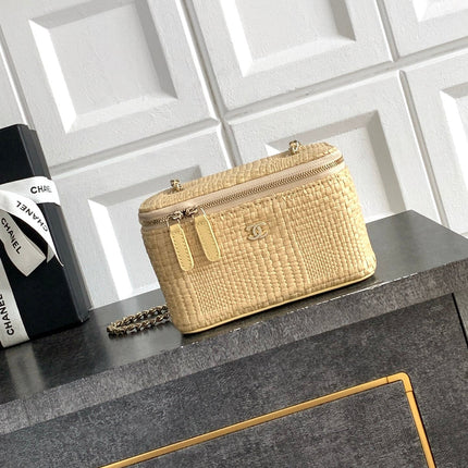 CHANEL 26S VANITY CASE 17 IN BEIGE WOVEN RAFFIA GOLD HARDWARE