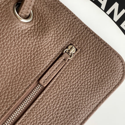 CHANEL 26S SOUPLISSIMO MAXI FLAP MEDIUM 32 IN BROWN GRAINED CALFSKIN SILVER HARDWARE