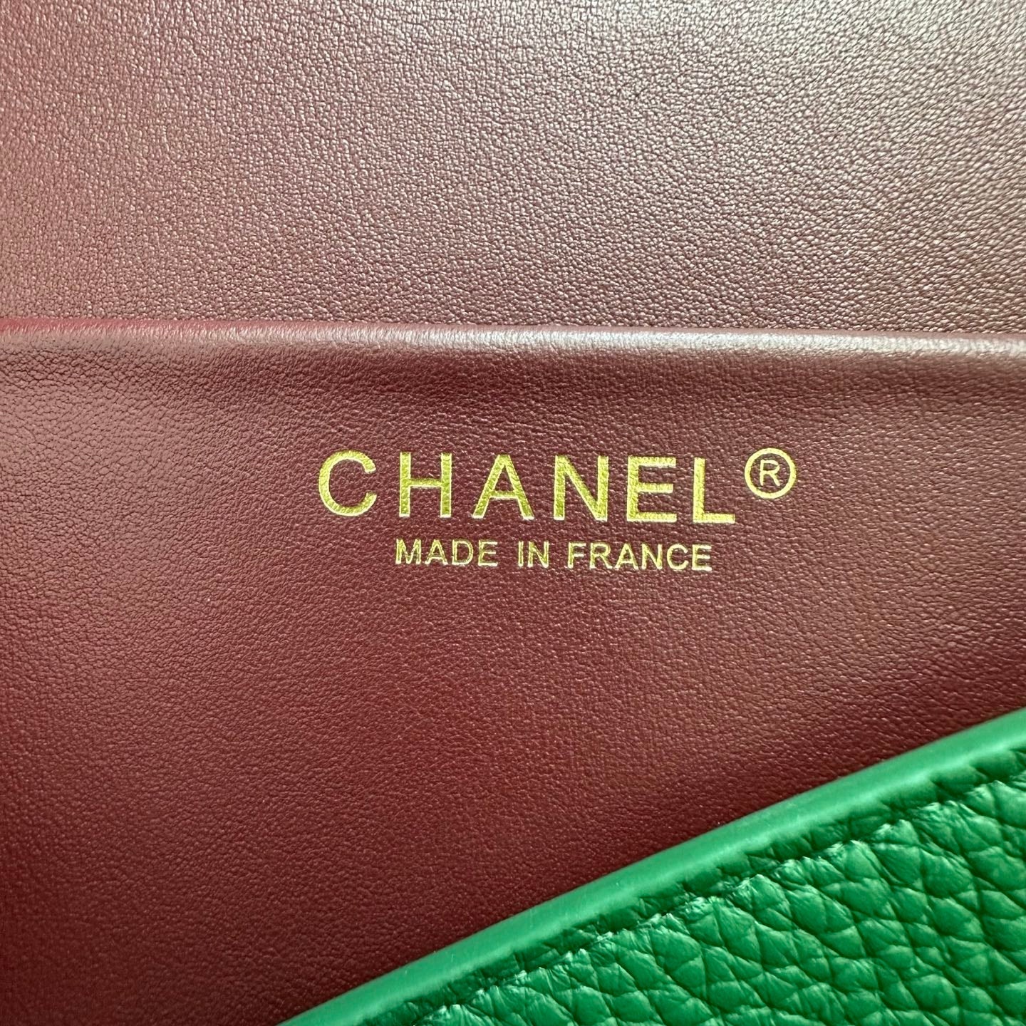 CHANEL 26S MAXI FLAP BAG 39 IN GREEN GRAINED CALFSKIN GOLD HARDWARE