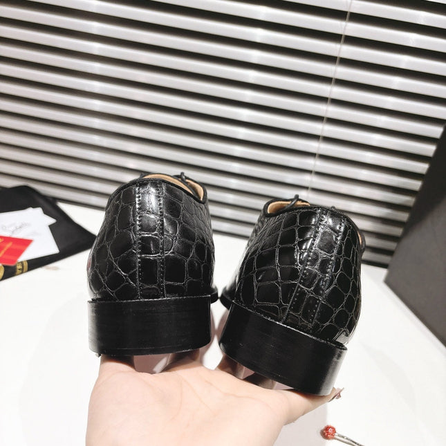 CL CROCODILE SKIN TEXTURE LOAFERS IN BLACK CALFSKIN