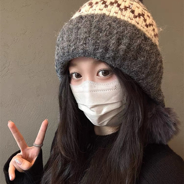BEANIE HAT IN COLORFUL WOOL 394008
