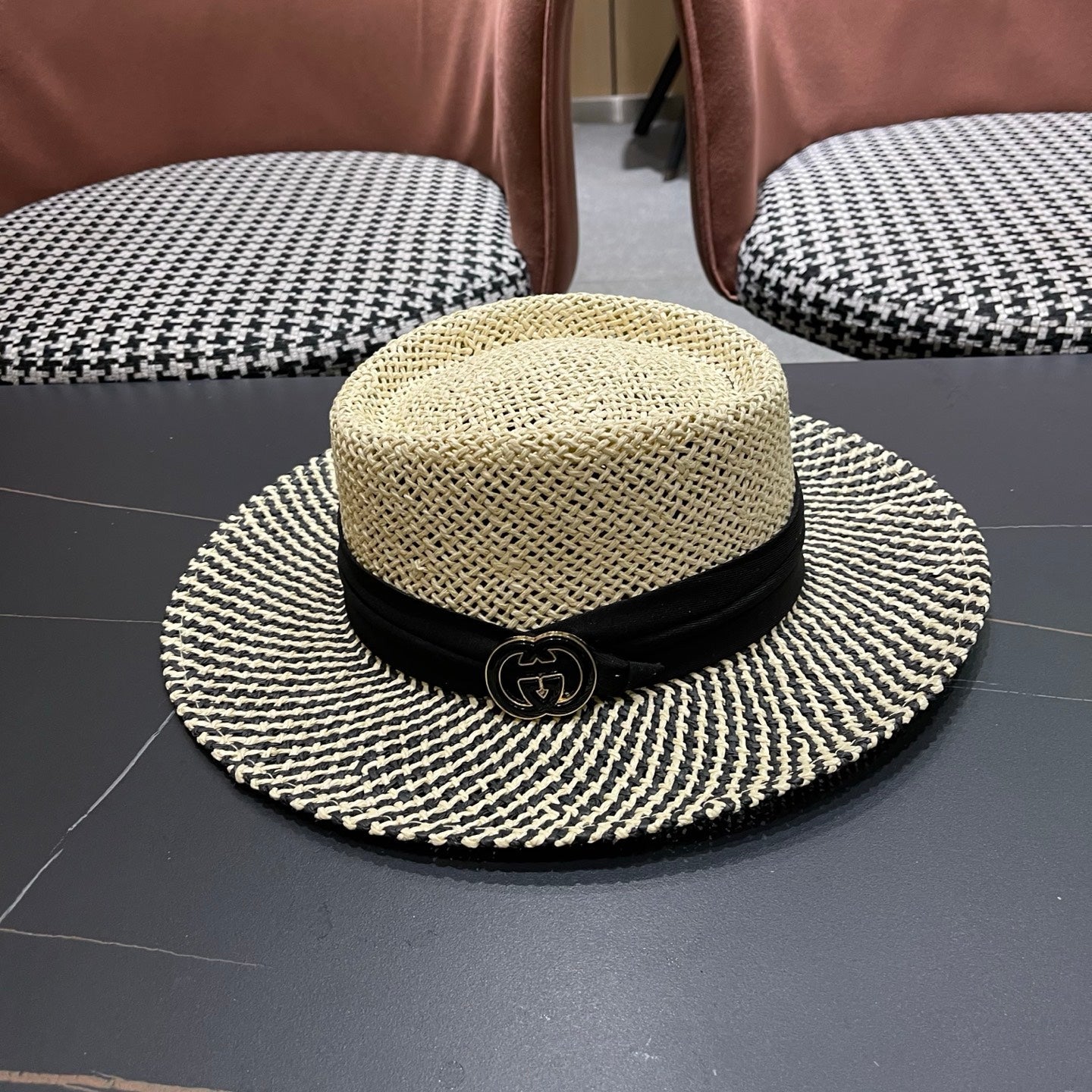 GUCCI 26S WIDE-BRIMMED STRAW HAT 264