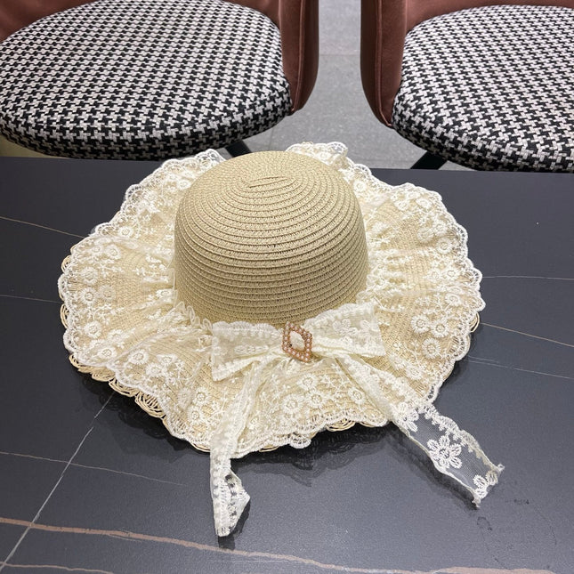 CHANEL 26S LACE-OVERLAY WIDE-BRIM STRAW HAT 335731