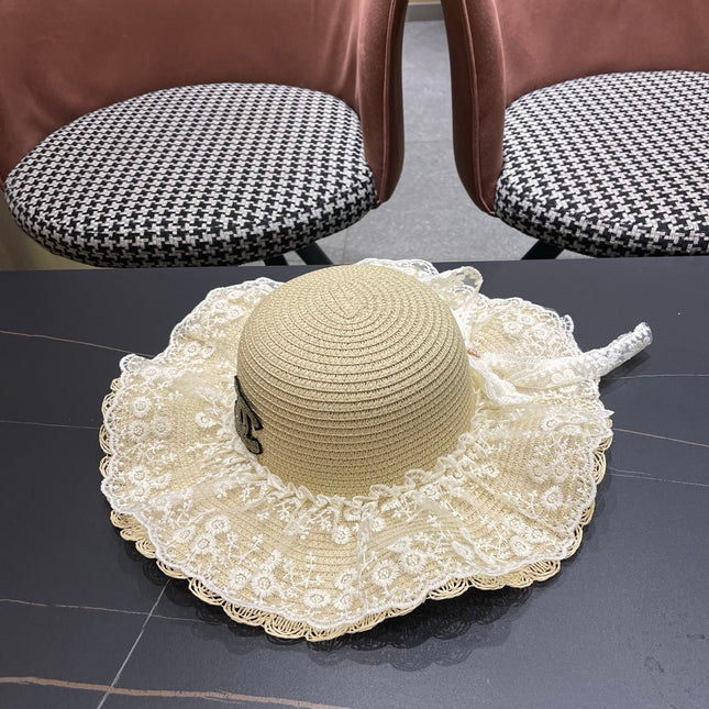 CHANEL 26S LACE-OVERLAY WIDE-BRIM STRAW HAT 335731