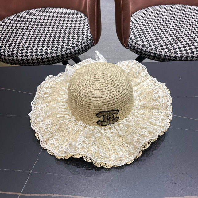 CHANEL 26S LACE-OVERLAY WIDE-BRIM STRAW HAT 335731