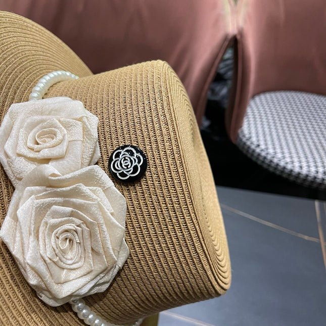 CHANEL 26S PEARL & ROSETTE STRAW BOATER HAT 337932