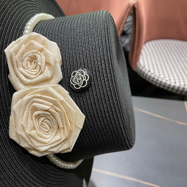 CHANEL 26S PEARL & ROSETTE STRAW BOATER HAT 337934