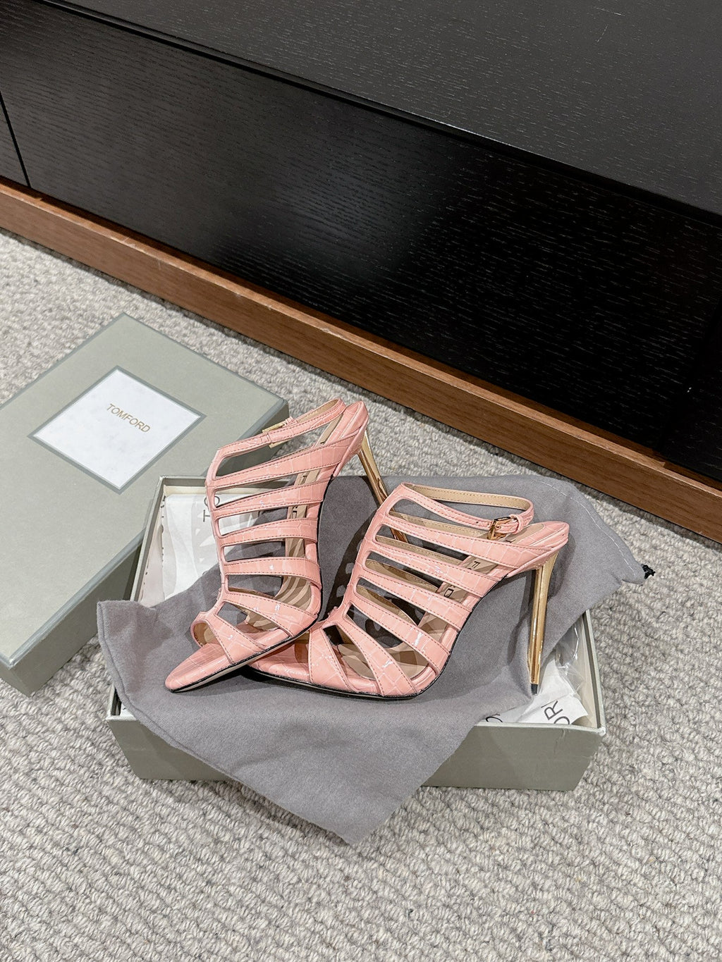 HIGH SANDAL 10 CM IN LIGHT PINK CALFSKIN