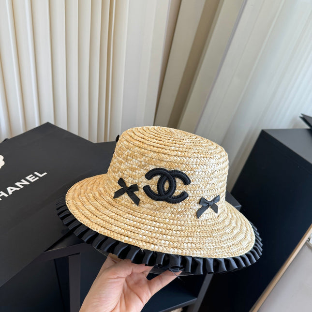 CHANEL 26S BOATER STRAW HAT WITH BLACK CC LOGO 337952