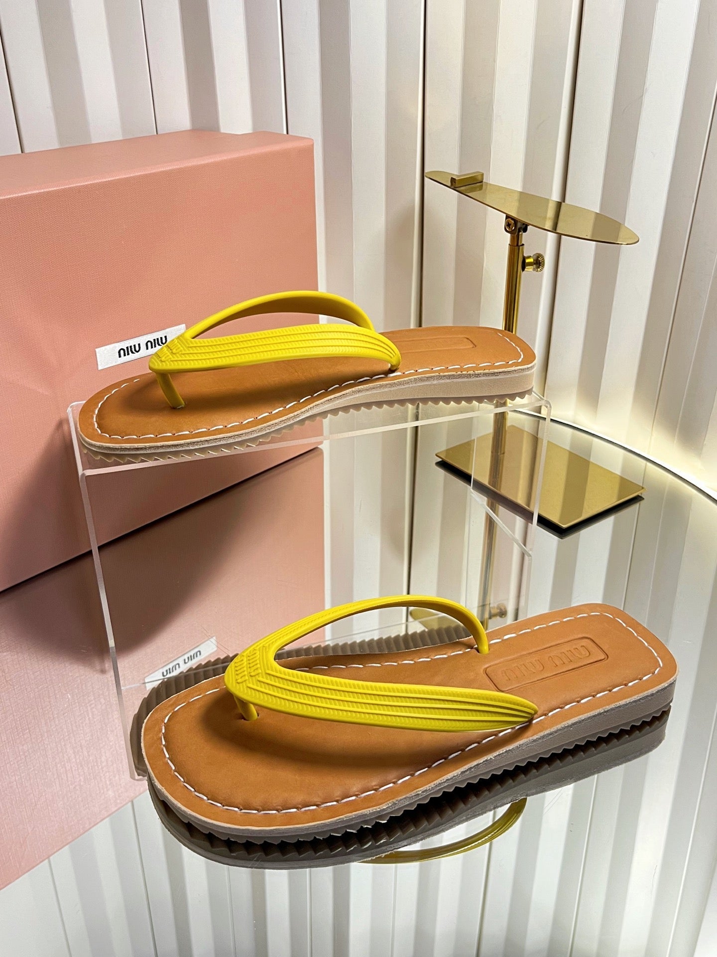 MIUMIU 26S THONG FLAT SANDALS IN YELLOW CALFSKIN