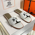 HM 26S ORAN SANDALS IN WHITE EPSOM CALFSKIN SILVER HARDWARE