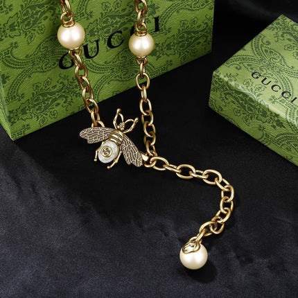 GUCCI 26S BEE PEARL CHAIN NECKLACE IN GOLD TONE METAL 615893
