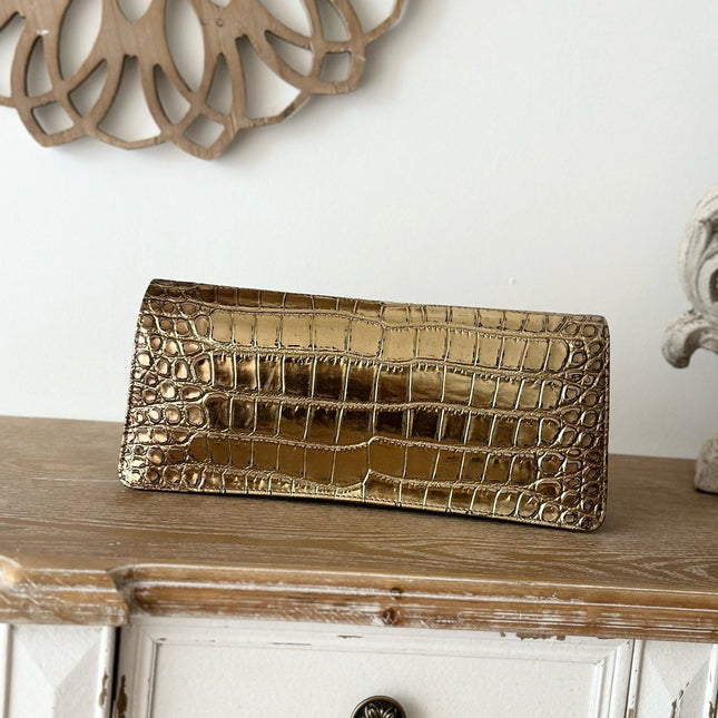CHANEL 25S CLUTCH 30 IN METALLIC GOLD CROCODILE-EMBOSSED CALFSKIN