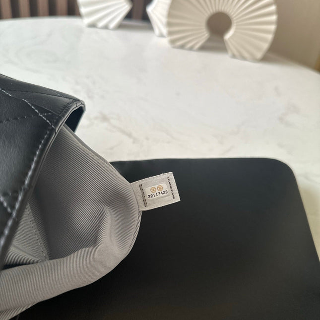 CHANEL 25S SHOULDER BAG 34 IN BLACK CALFSKIN