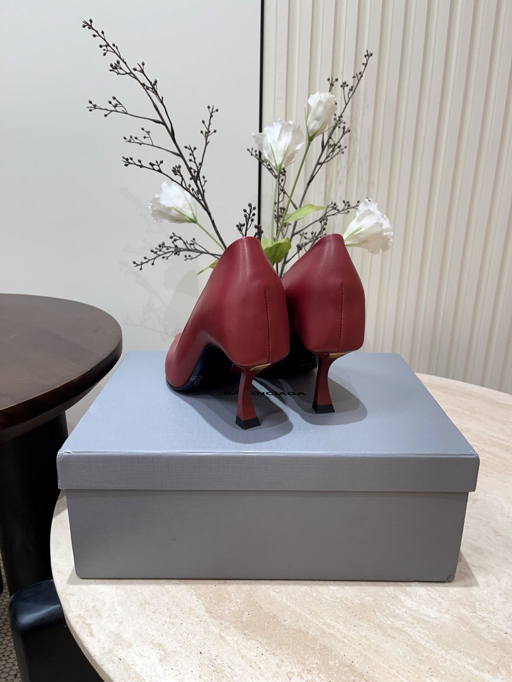 CURVED HEEL SHALLOW MOUTH PUMPS IN CADILLAC CALFSKIN
