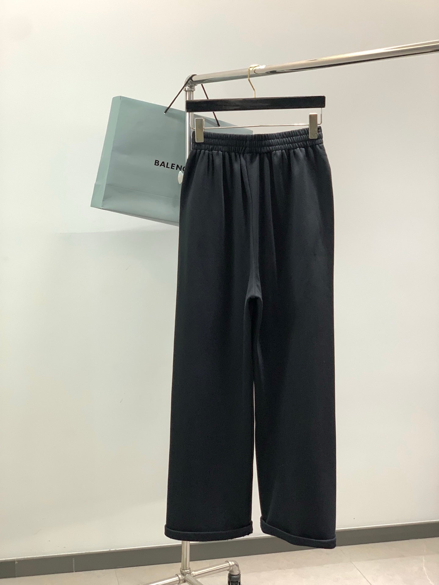 BALENCIAGA 26S WIDE LEG SWEATPANTS 171