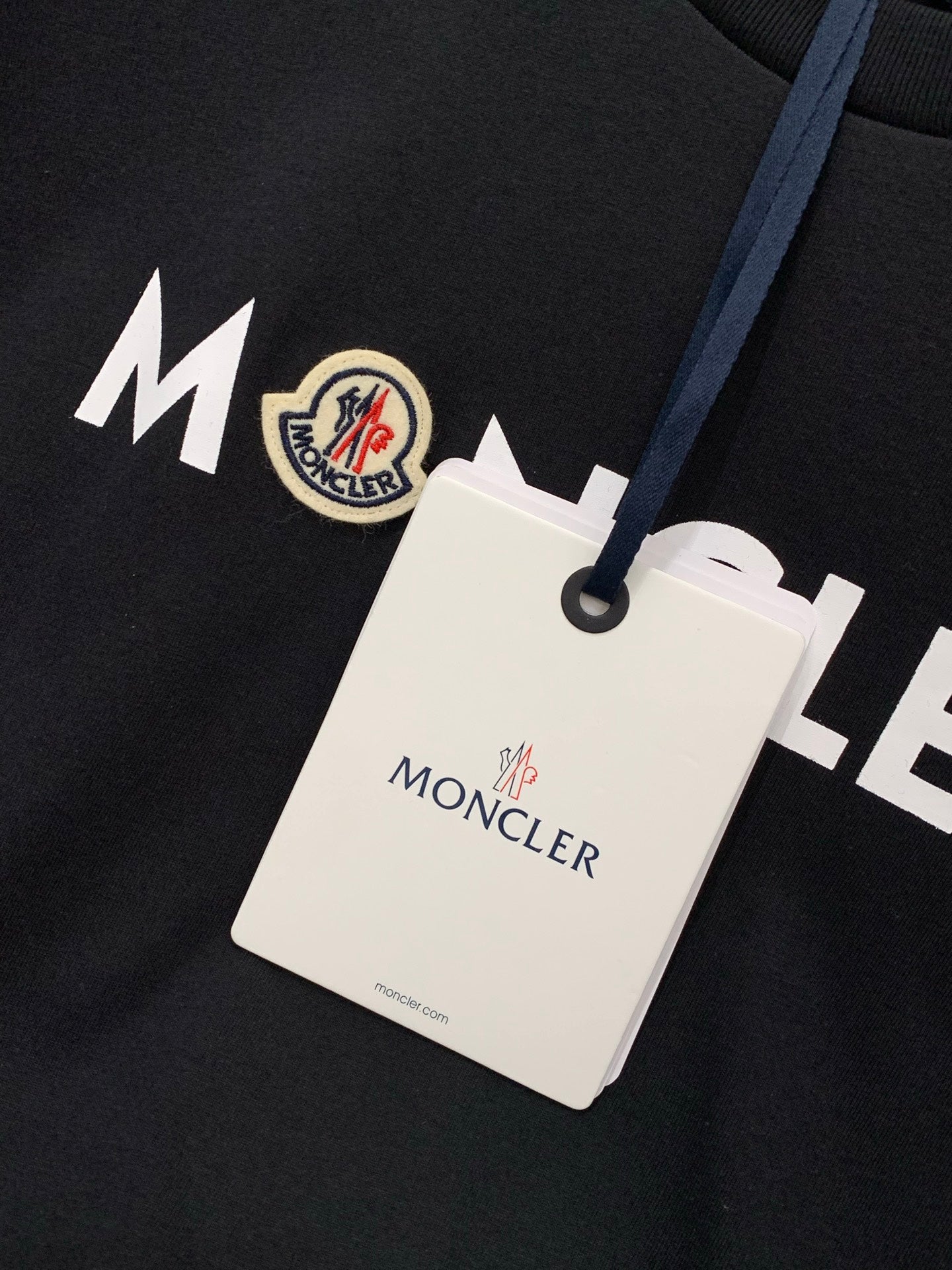 MONCLER 26S SHORT-SLEEVE T-SHIRT 670