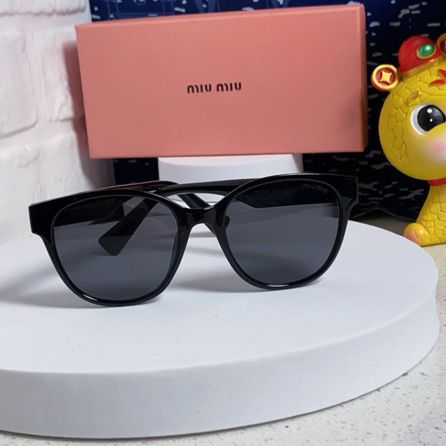 RUNWAY SUNGLASSES 567504 IN BLACK ACETATE SILVER LOGO BLACK LENSES