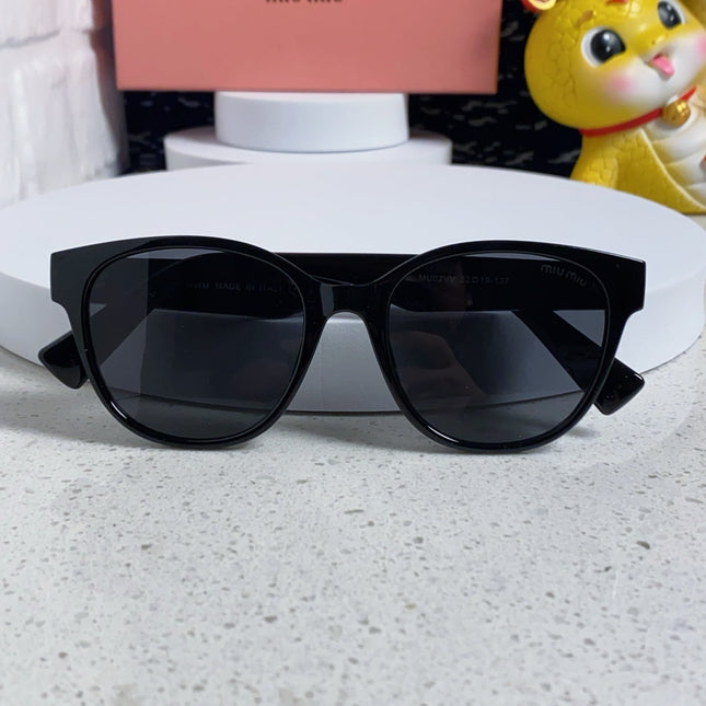 RUNWAY SUNGLASSES 567505 IN BLACK ACETATE BLACK LENSES