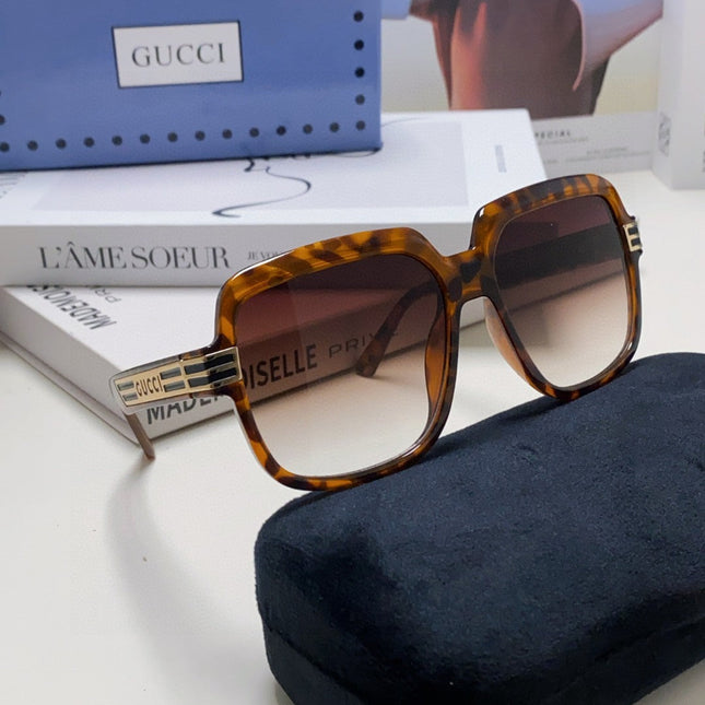 SQUARE FRAME SUNGLASSES 570231 IN ACETATE AND METAL