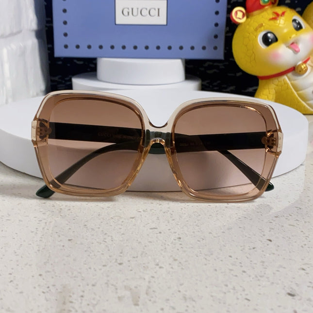SQUARE FRAME SUNGLASSES 573309 IN ACETATE EMBOSSED LOGO