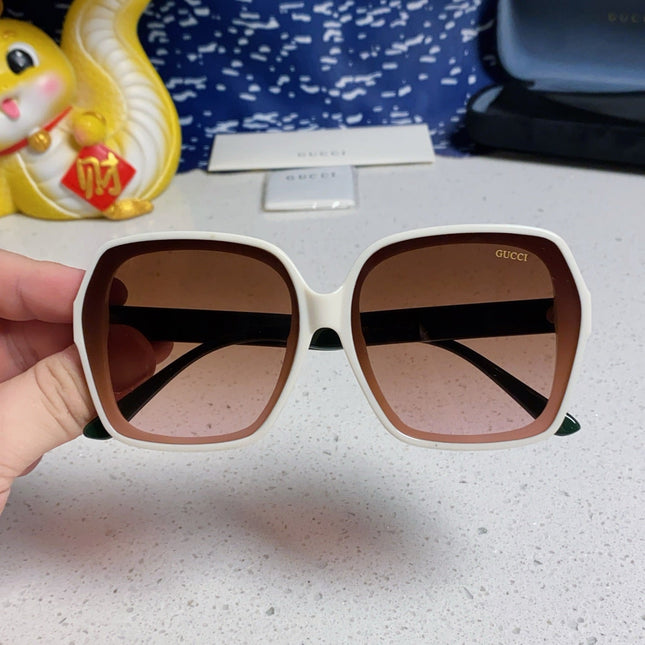 SQUARE FRAME SUNGLASSES 573309 IN ACETATE EMBOSSED LOGO