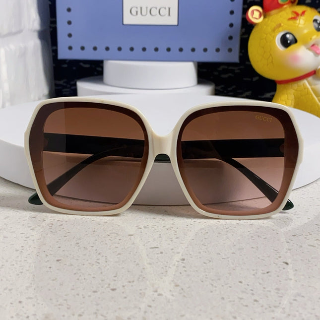 SQUARE FRAME SUNGLASSES 573309 IN ACETATE EMBOSSED LOGO