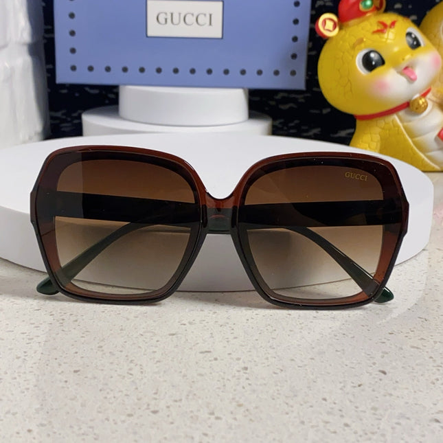 SQUARE FRAME SUNGLASSES 573309 IN ACETATE EMBOSSED LOGO