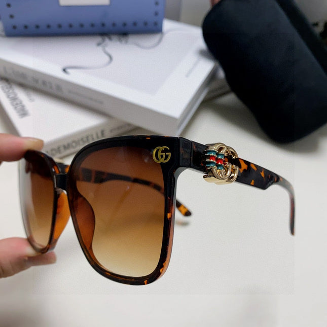 EMBOSSED LOGO BUTTERFLY FRAME SUNGLASSES 576876 IN ACETATE