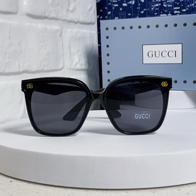 SQUARE FRAME SUNGLASSES 575854 IN BLACK ACETATE