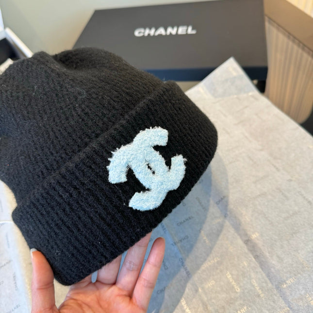 BEANIE HAT IN BLACK WOOL 905241