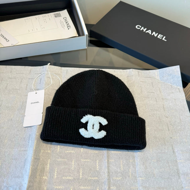 BEANIE HAT IN BLACK WOOL 905241