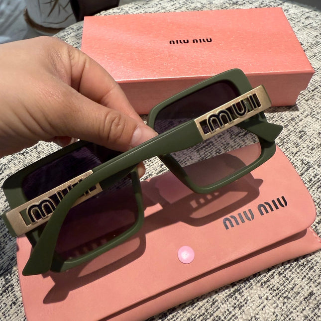 LOGO SQUARE SUNGLASSES 512017 IN GREEN ACETATE