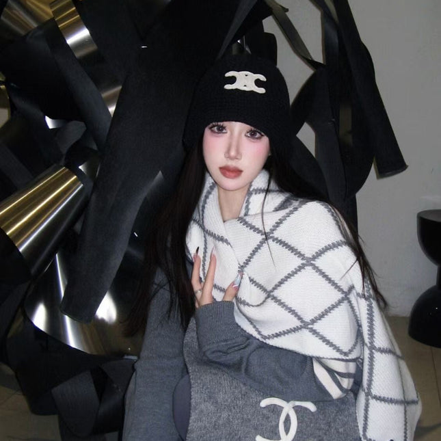 CHANEL 25S SCARF 180 CM IN WOOL CASHMERE 943029