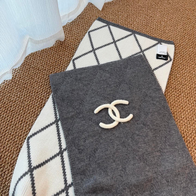CHANEL 25S SCARF 180 CM IN WOOL CASHMERE 943029