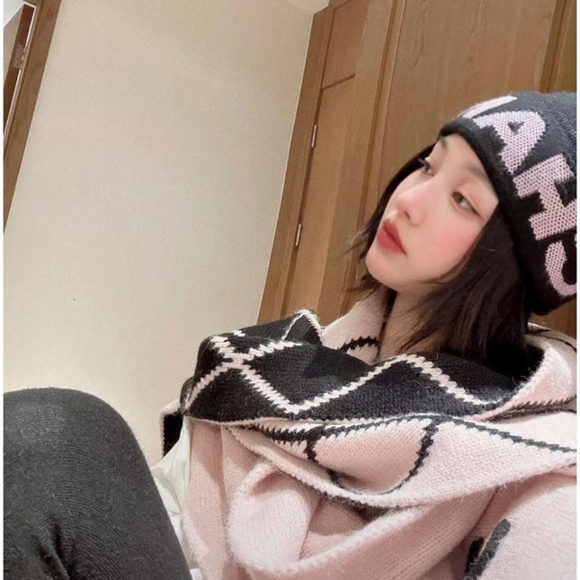 CHANEL 25S SCARF 180 CM IN WOOL CASHMERE 943030