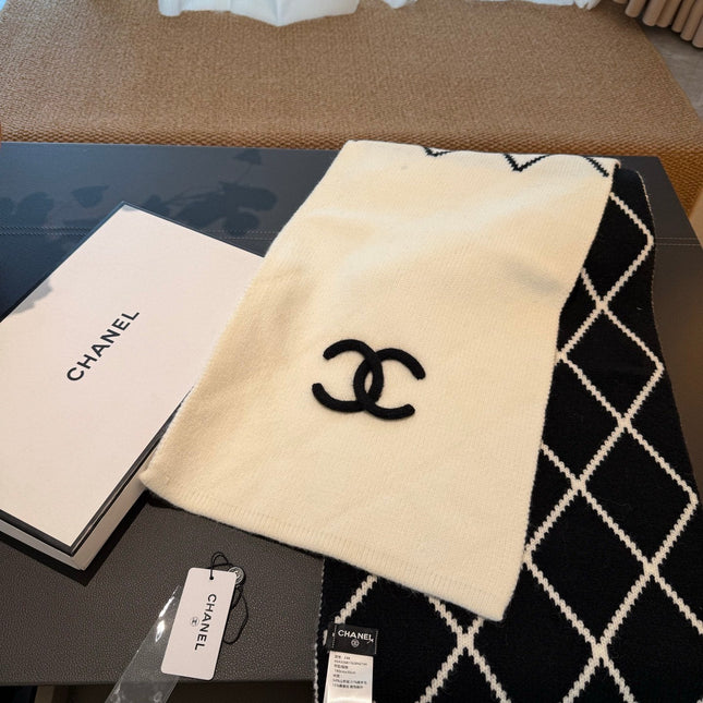CHANEL 25S SCARF 180 CM IN WOOL CASHMERE 943032