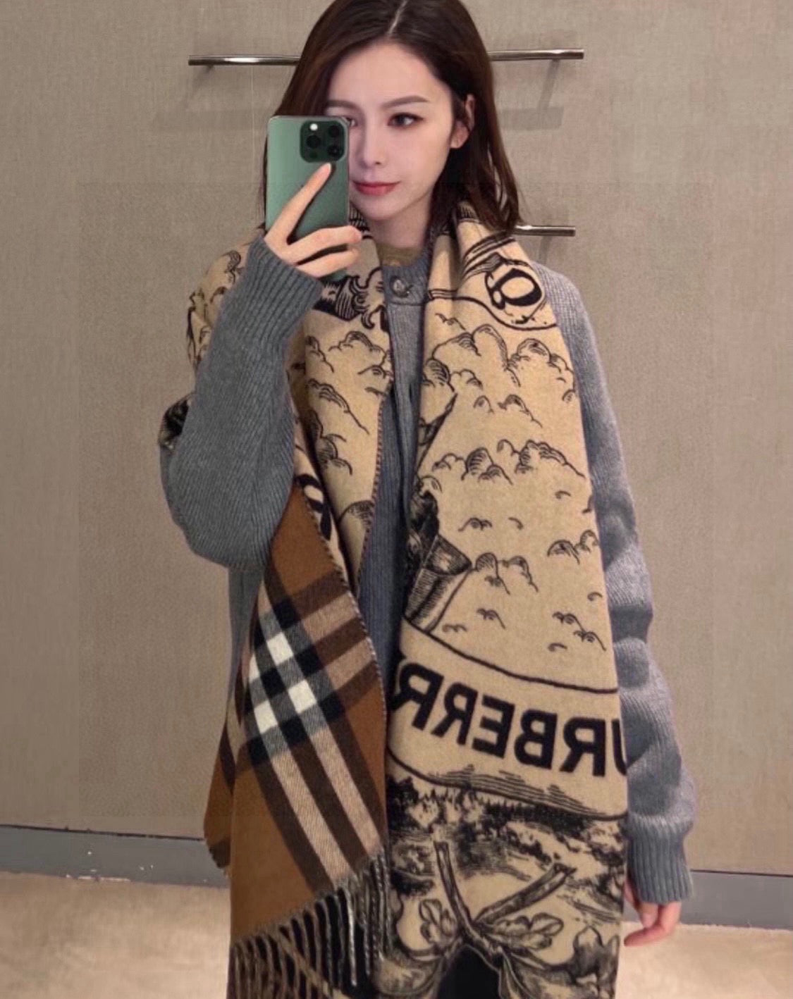BURBERRY 26S SCARF 210CM IN CASHMERE 175679