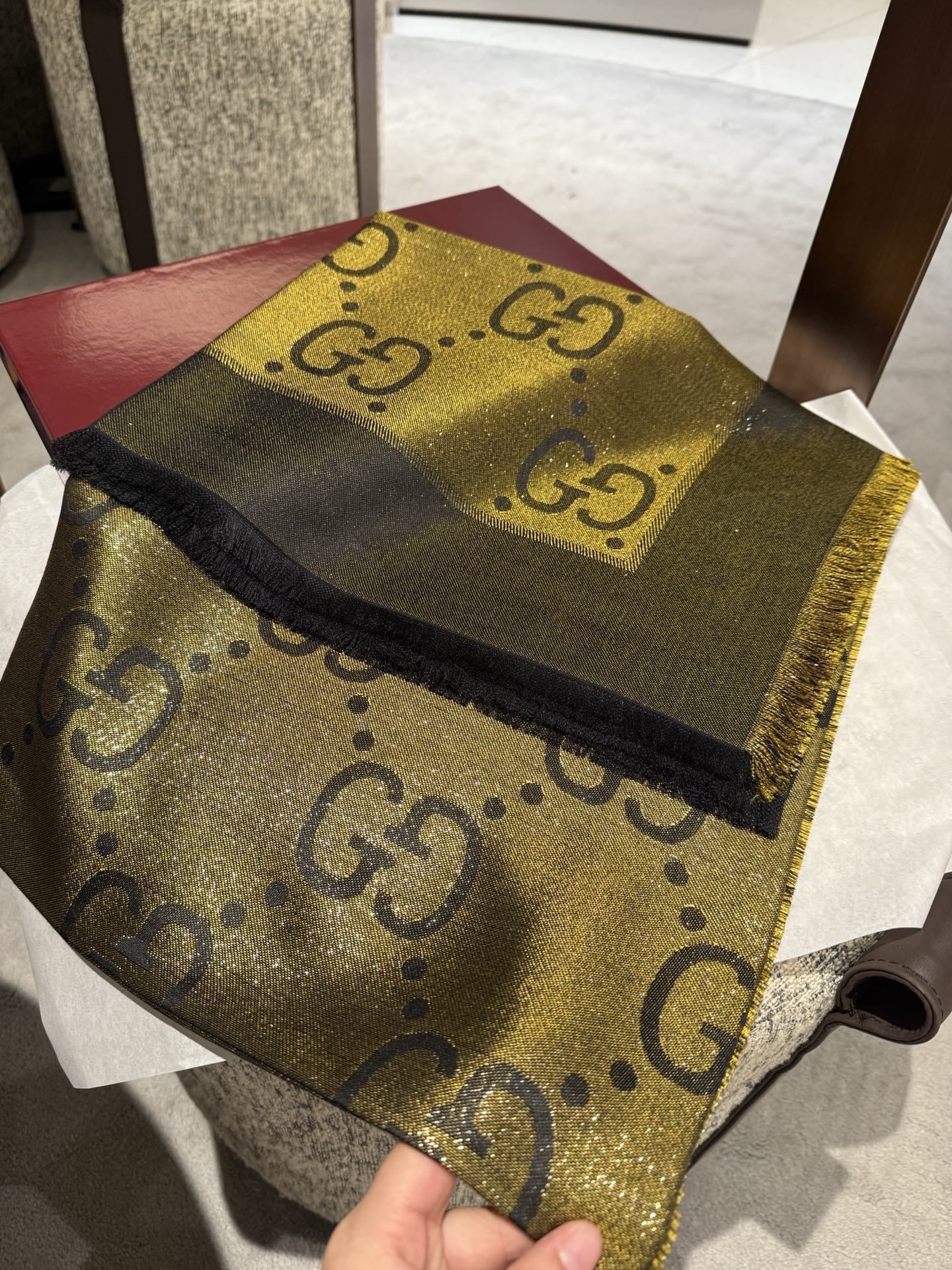 GUCCI 26S SCARF 140 IN CASHMERE AND SILK 309394